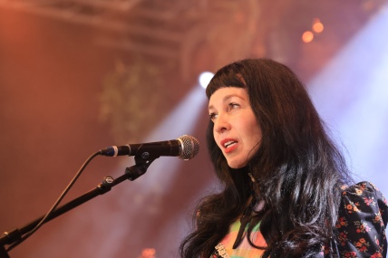 Grey Delisle