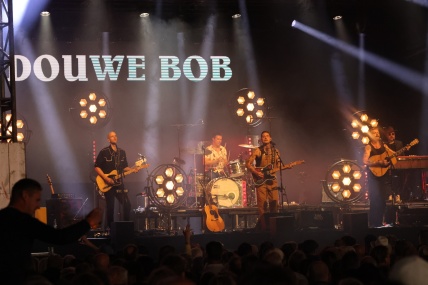 DOUWE BOB