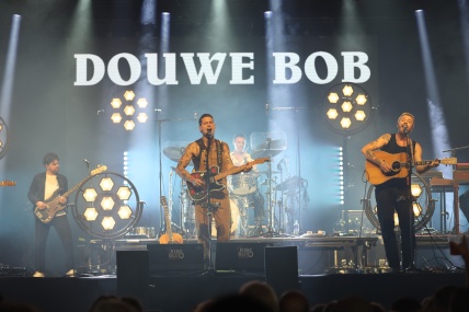 DOUWE BOB
