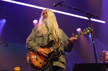 YOUNG GUN SILVER FOX