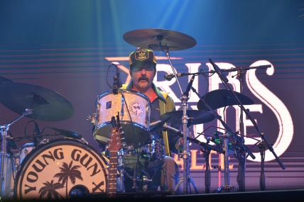 YOUNG GUN SILVER FOX