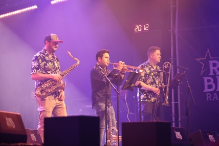 YOUNG GUN SILVER FOX