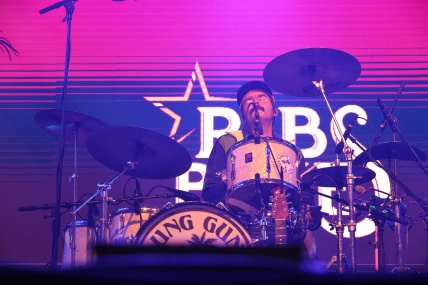 YOUNG GUN SILVER FOX